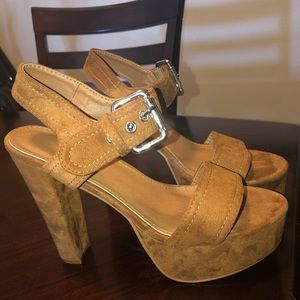 Cute platform sandal